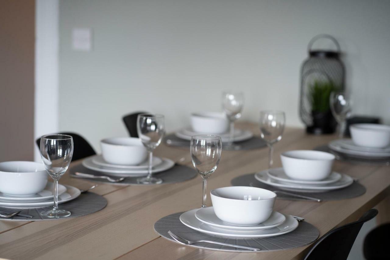 Greenstar Apartments - 2 Minute Walk Away Into City Centre - 6 Individual Flats - Next To Abertay University - 1 Bed 2 Bed & 3 Bedroom Flats - Fully Equipped - Short - Mid - Long Stays Welcome ดันดี ภายนอก รูปภาพ