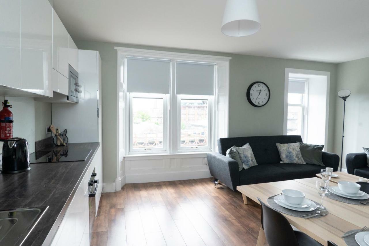 Greenstar Apartments - 2 Minute Walk Away Into City Centre - 6 Individual Flats - Next To Abertay University - 1 Bed 2 Bed & 3 Bedroom Flats - Fully Equipped - Short - Mid - Long Stays Welcome ดันดี ภายนอก รูปภาพ
