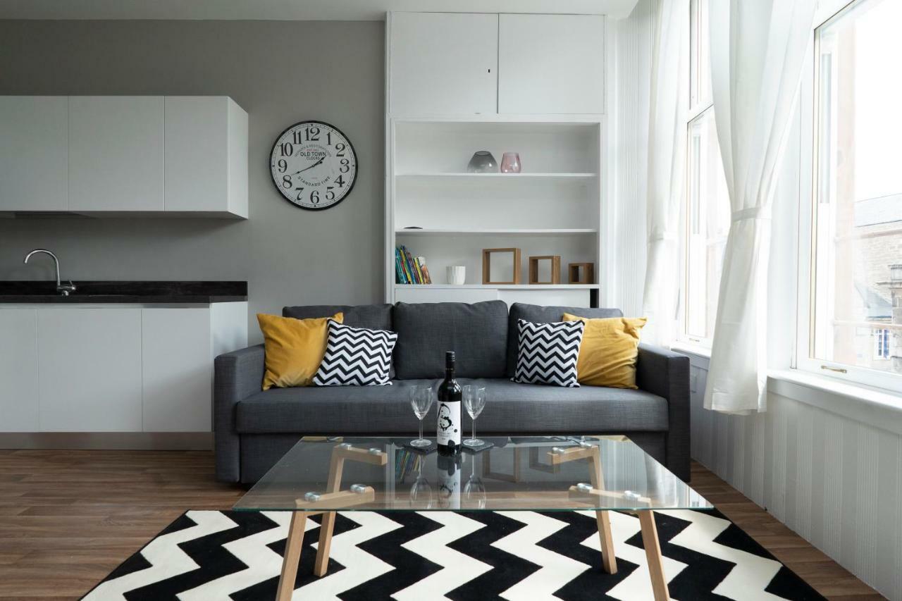 Greenstar Apartments - 2 Minute Walk Away Into City Centre - 6 Individual Flats - Next To Abertay University - 1 Bed 2 Bed & 3 Bedroom Flats - Fully Equipped - Short - Mid - Long Stays Welcome ดันดี ภายนอก รูปภาพ