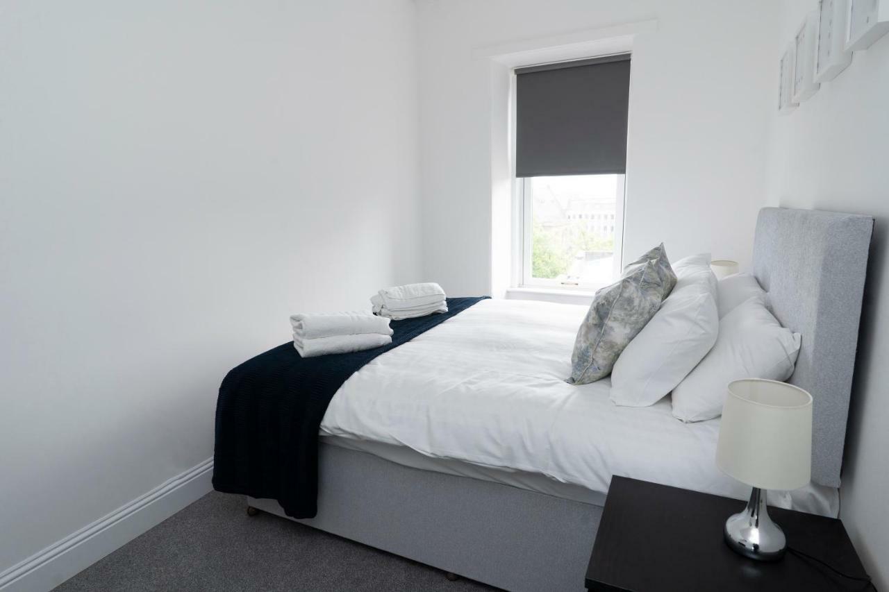 Greenstar Apartments - 2 Minute Walk Away Into City Centre - 6 Individual Flats - Next To Abertay University - 1 Bed 2 Bed & 3 Bedroom Flats - Fully Equipped - Short - Mid - Long Stays Welcome ดันดี ภายนอก รูปภาพ